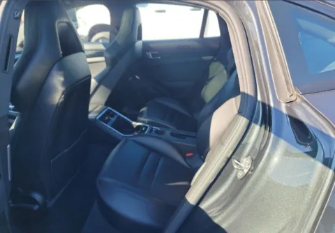 More photos of 2018 Porsche Panamera at Gravity Autos Chicago, IL