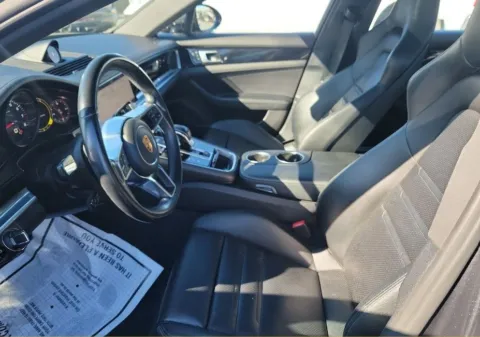 More photos of 2018 Porsche Panamera at Gravity Autos Chicago, IL