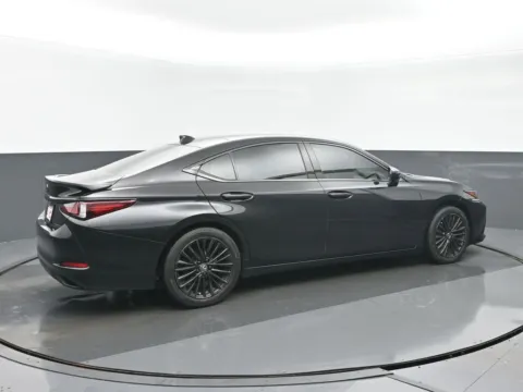 Another view of 2022 Lexus ES 350 for sale in Highland Park, IL at Gravity Autos Chicago