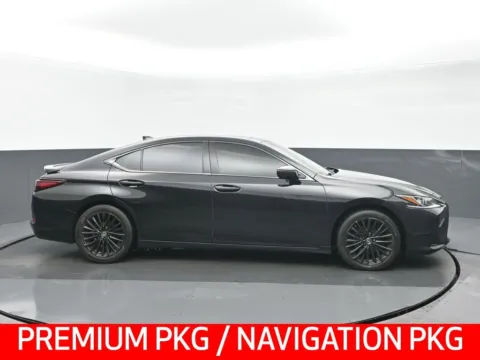 Photos of 2022 Lexus ES 350 for sale in Highland Park, IL at Gravity Autos Chicago