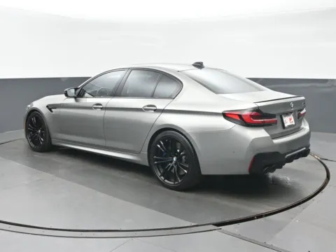 More photos of 2022 BMW M5 Competition at Gravity Autos Chicago, IL