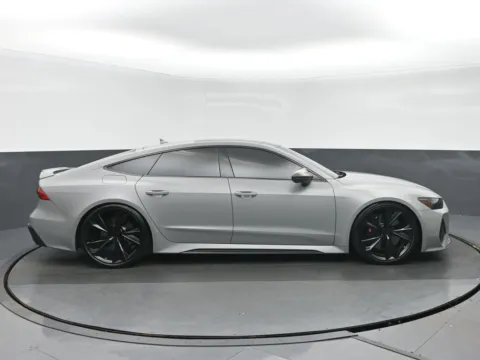 Photos of 2021 Audi RS 7 4.0T for sale in Highland Park, IL at Gravity Autos Chicago