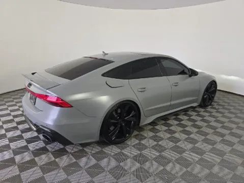 Photos of 2021 Audi RS 7 4.0T for sale in Highland Park, IL at Gravity Autos Chicago