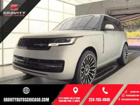 Black 2023 Land Rover Range Rover SE for sale in Highland Park, IL