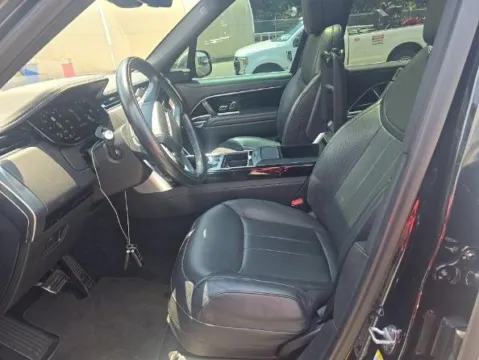 More photos of 2023 Land Rover Range Rover SE at Gravity Autos Chicago, IL