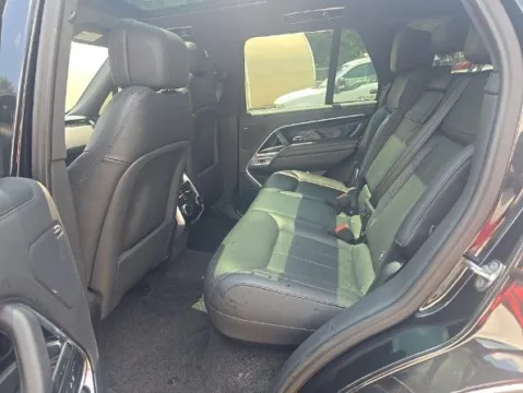 More photos of 2023 Land Rover Range Rover SE at Gravity Autos Chicago, IL