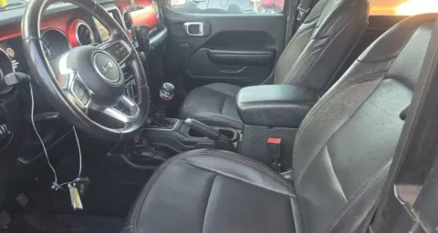 More photos of 2020 Jeep Wrangler Rubicon at Gravity Autos Chicago, IL