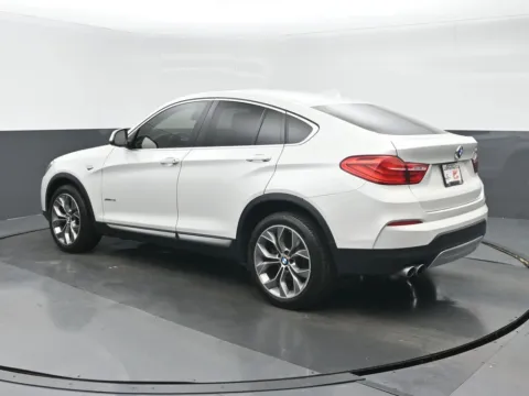 More photos of 2018 BMW X4 xDrive28i at Gravity Autos Chicago, IL