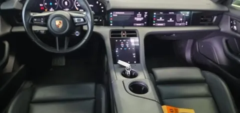 More photos of 2021 Porsche Taycan 4S at Gravity Autos Chicago, IL