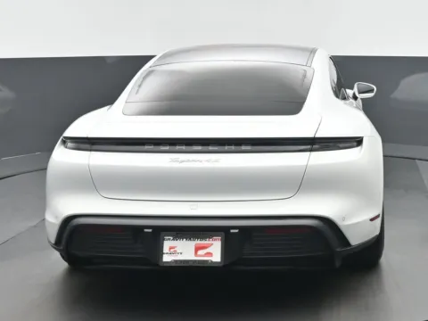 More photos of 2021 Porsche Taycan 4S at Gravity Autos Chicago, IL