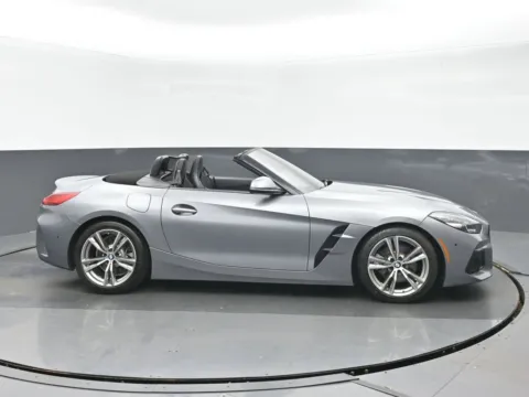 Photos of 2023 BMW Z4 sDrive30i for sale in Highland Park, IL at Gravity Autos Chicago