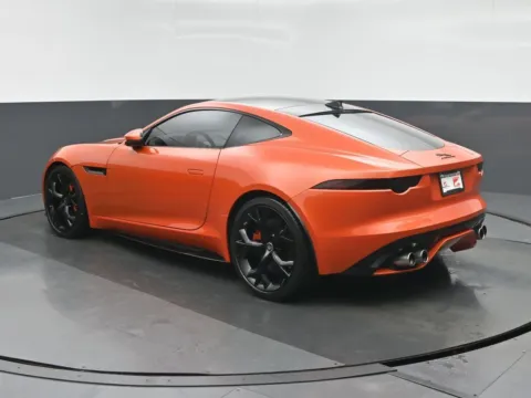 More photos of 2017 Jaguar F-TYPE R at Gravity Autos Chicago, IL