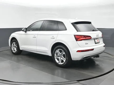 More photos of 2018 Audi Q5 2.0T Premium at Gravity Autos Chicago, IL
