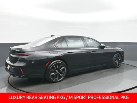 Another view of 2023 BMW i7 xDrive60 for sale in Highland Park, IL at Gravity Autos Chicago