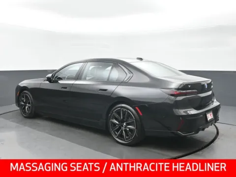 More photos of 2023 BMW i7 xDrive60 at Gravity Autos Chicago, IL