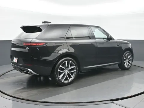 Another view of 2023 Land Rover Range Rover Sport SE for sale in Highland Park, IL at Gravity Autos Chicago