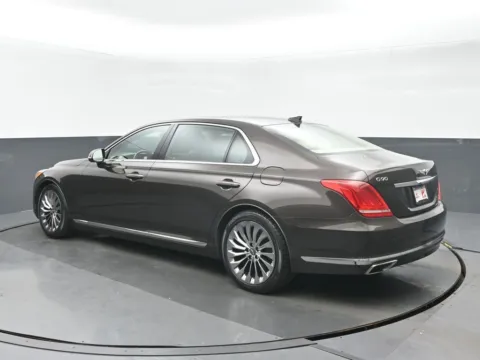 More photos of 2017 Genesis G90 3.3T Premium at Gravity Autos Chicago, IL