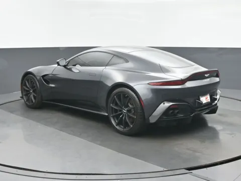 More photos of 2020 Aston Martin Vantage at Gravity Autos Chicago, IL