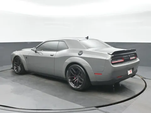 More photos of 2019 Dodge Challenger SRT Hellcat at Gravity Autos Chicago, IL