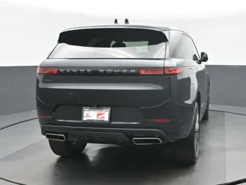 More photos of 2024 Land Rover Range Rover Sport Dynamic SE at Gravity Autos Chicago, IL