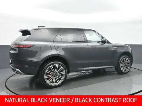 Another view of 2024 Land Rover Range Rover Sport Dynamic SE for sale in Highland Park, IL at Gravity Autos Chicago