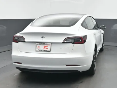 More photos of 2021 Tesla Model 3 Long Range at Gravity Autos Chicago, IL