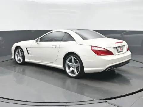 More photos of 2016 Mercedes-Benz SL-Class SL 550 at Gravity Autos Chicago, IL
