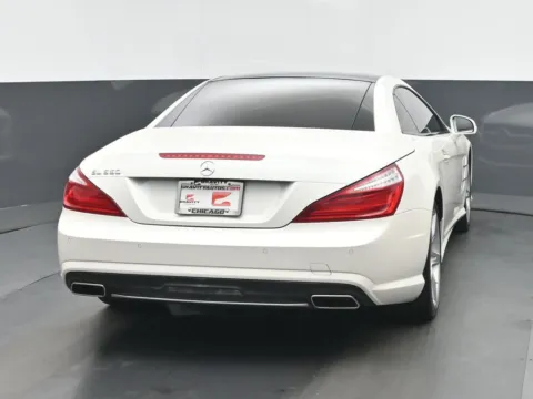 More photos of 2016 Mercedes-Benz SL-Class SL 550 at Gravity Autos Chicago, IL
