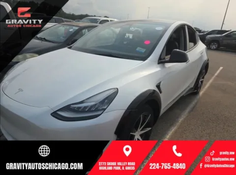 White 2023 Tesla Model Y Long Range for sale in Highland Park, IL
