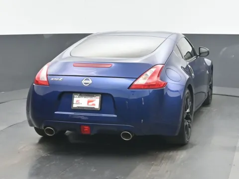 More photos of 2017 Nissan 370Z at Gravity Autos Chicago, IL