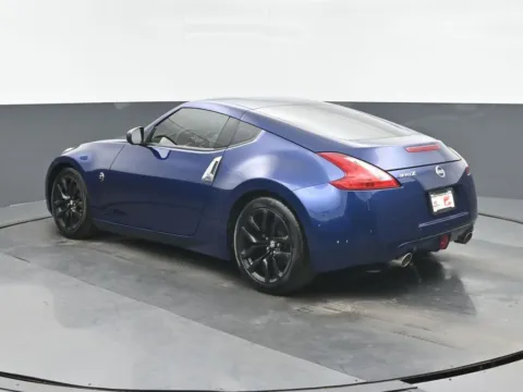 More photos of 2017 Nissan 370Z at Gravity Autos Chicago, IL