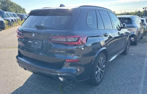Photos of 2023 BMW X5 xDrive40i for sale in Highland Park, IL at Gravity Autos Chicago