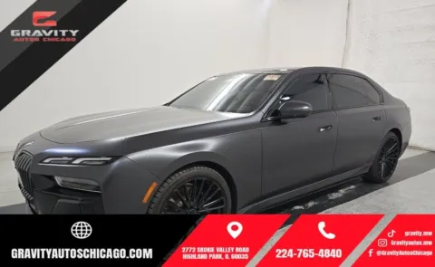 Gray 2023 BMW i7 xDrive60 for sale in Highland Park, IL