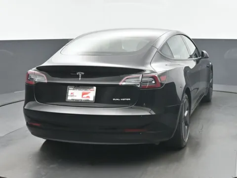 More photos of 2022 Tesla Model 3 Long Range at Gravity Autos Chicago, IL