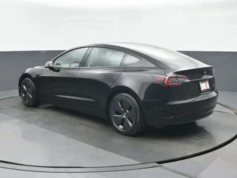 More photos of 2022 Tesla Model 3 Long Range at Gravity Autos Chicago, IL