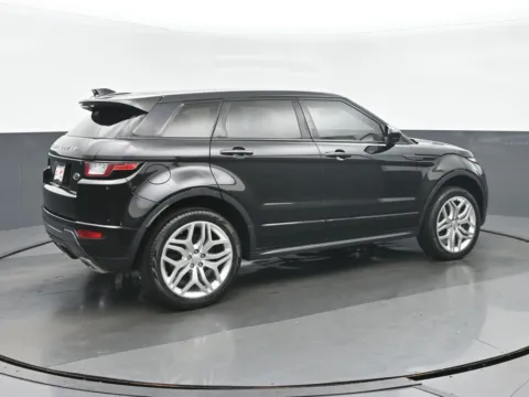 Another view of 2017 Land Rover Range Rover Evoque HSE Dynamic for sale in Highland Park, IL at Gravity Autos Chicago