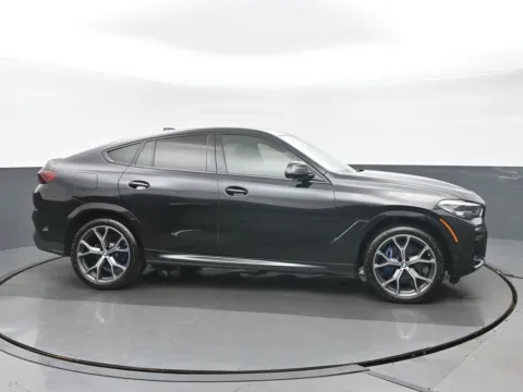 Photos of 2023 BMW X6 xDrive40i for sale in Highland Park, IL at Gravity Autos Chicago