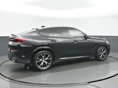 Another view of 2023 BMW X6 xDrive40i for sale in Highland Park, IL at Gravity Autos Chicago