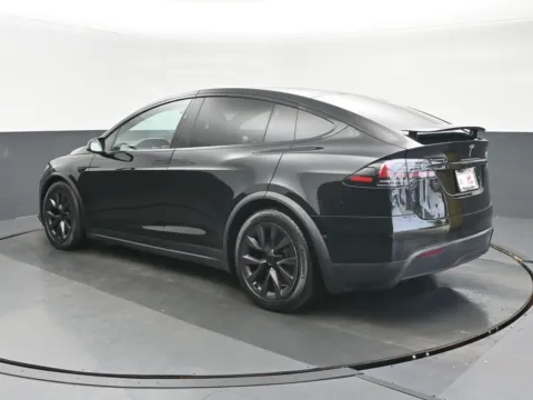 More photos of 2022 Tesla Model X at Gravity Autos Chicago, IL