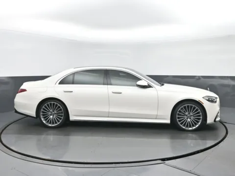 Photos of 2022 Mercedes-Benz S-Class S 580 for sale in Highland Park, IL at Gravity Autos Chicago
