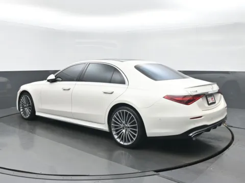 More photos of 2022 Mercedes-Benz S-Class S 580 at Gravity Autos Chicago, IL