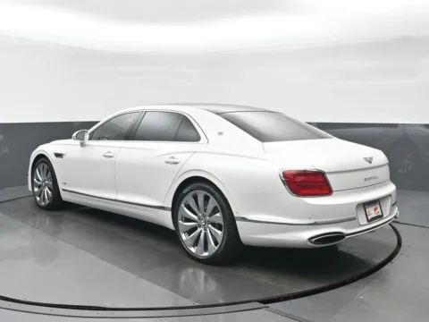More photos of 2020 Bentley Flying Spur W12 at Gravity Autos Chicago, IL