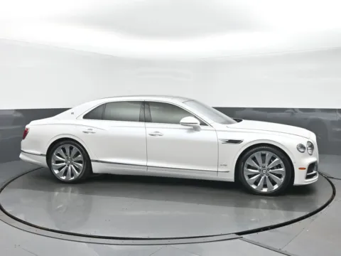 Photos of 2020 Bentley Flying Spur W12 for sale in Highland Park, IL at Gravity Autos Chicago