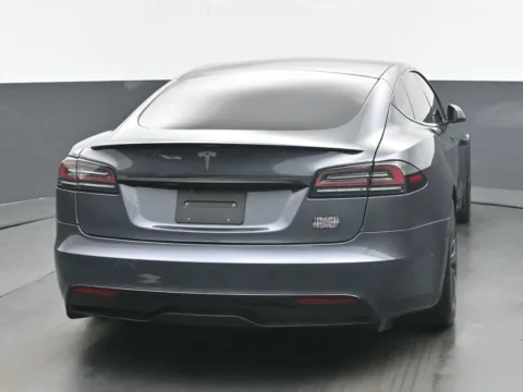 More photos of 2023 Tesla Model S Plaid at Gravity Autos Chicago, IL