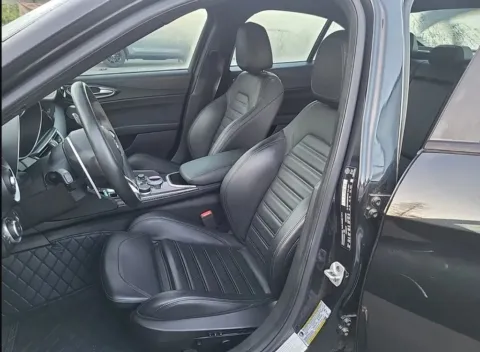 More photos of 2022 Alfa Romeo Giulia Quadrifoglio at Gravity Autos Chicago, IL