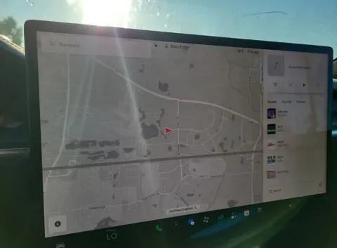 More photos of 2022 Tesla Model X Plaid at Gravity Autos Chicago, IL