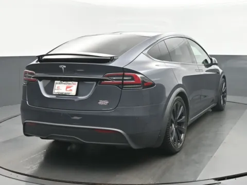 More photos of 2022 Tesla Model X Plaid at Gravity Autos Chicago, IL