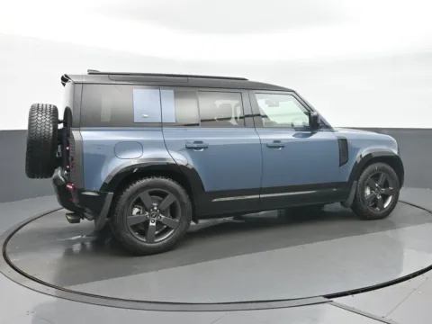 Another view of 2020 Land Rover Defender 110 SE for sale in Highland Park, IL at Gravity Autos Chicago