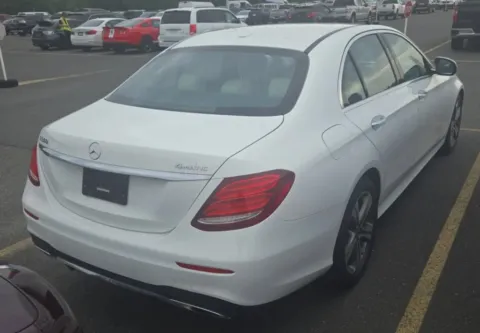 Photos of 2019 Mercedes-Benz E-Class E 300 for sale in Highland Park, IL at Gravity Autos Chicago