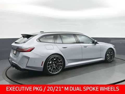 Another view of 2025 BMW M5 for sale in Highland Park, IL at Gravity Autos Chicago